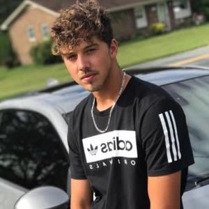 Meet your Posher, Dylan